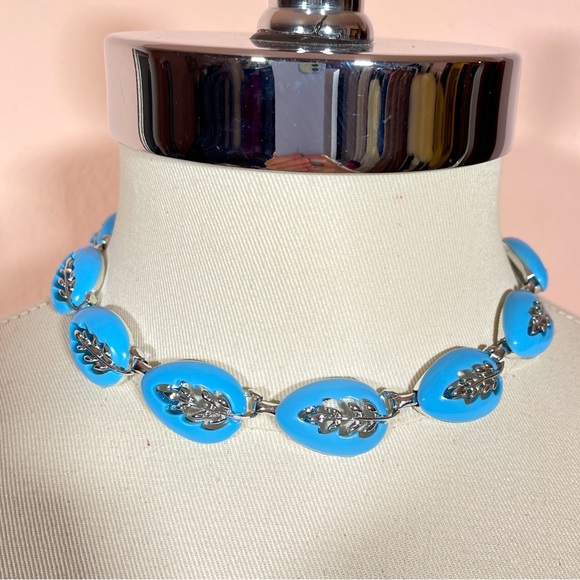Vintage 50s Blue Enamel Mid-Century Modern Spring Autumn Leaf Hook Back Necklace - Picture 1 of 11